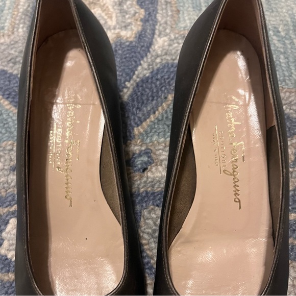 EUC Salvatore Ferragamo Heels - Picture 7 of 7
